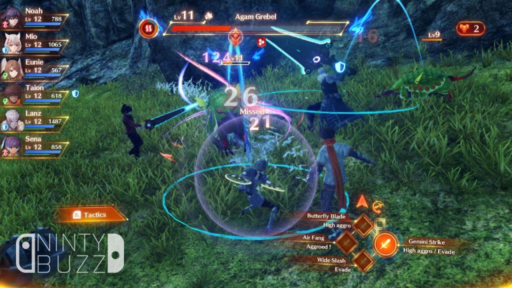 A busy scene of a fight against a weak monster. The game's HUD is clearly visible, showing a variety of different battle-specific information.